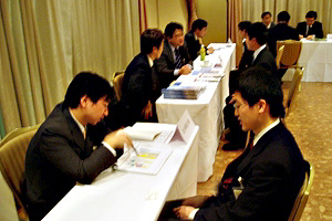 企業との個別面談