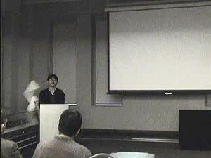 講演する中川教授