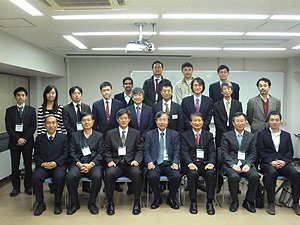 主要参加者の集合写真