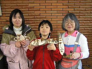 マツボックリなどを使って工作