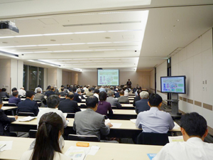 講演会会場風景