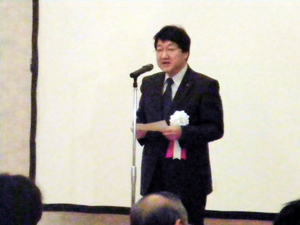 開会式で挨拶する西尾正範函館市長