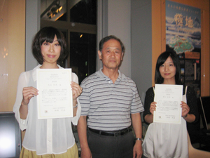 松枝館長とミュージアムマイスターのお二人