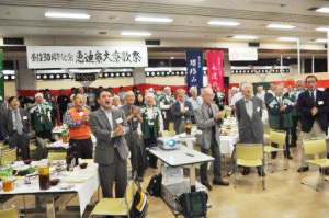 熱気に包まれた北部食堂での大寮歌祭