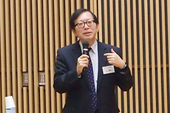 u銣