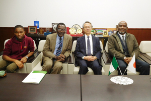 �i�C�W�F���A��w Edwin Mbadiwe Igbokwe ���w���i�E���j