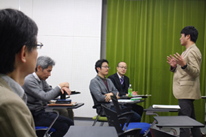 総合討議の様子