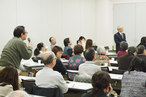 質疑応答の様子