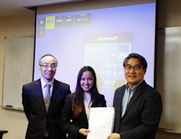 Julalak YOOLERD񂪗DG|X^[܂