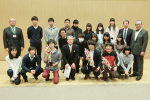 1〜3位の表彰式後の写真撮影