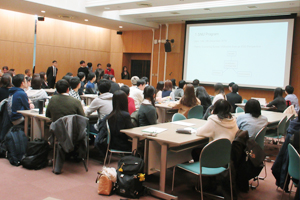 報告会の様子