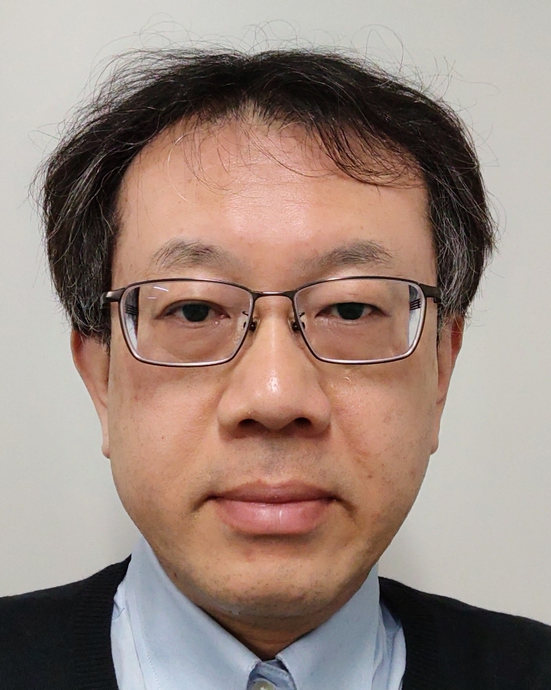 小島　康明