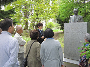 第1部医学部キャンパス巡りの様子