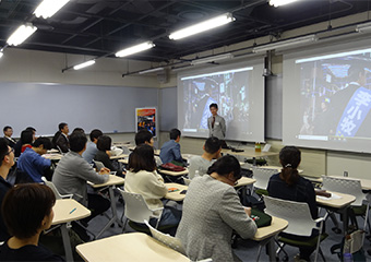 国際広報メディア・観光学院02