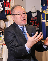 株式会社サンブリッジ代表取締役会長兼CEO 小野 裕之さん(1987年 工学部卒業、1990年 工学研究科修士修了)