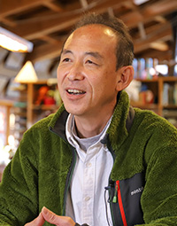 NPO法人グリーンウッド自然体験教育センター代表理事 辻 英之さん(1993年 教育学部卒業)
