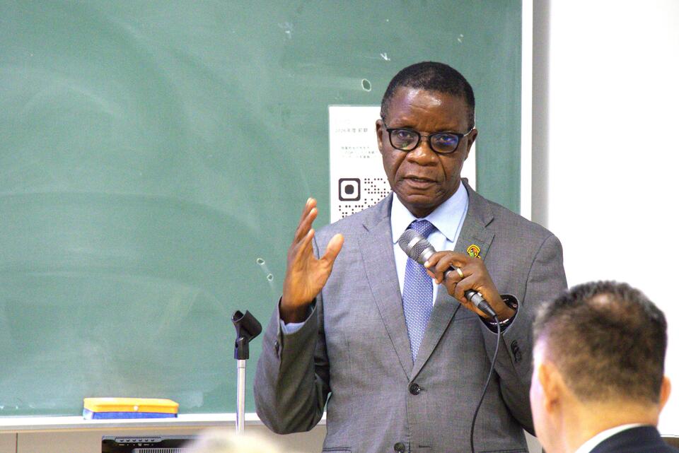 Mundia Muya・ザンビア大学長