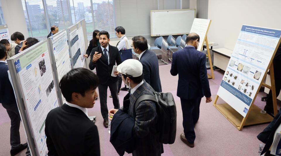 ポスター展示の様子(撮影: Sohail Keegan Pinto)