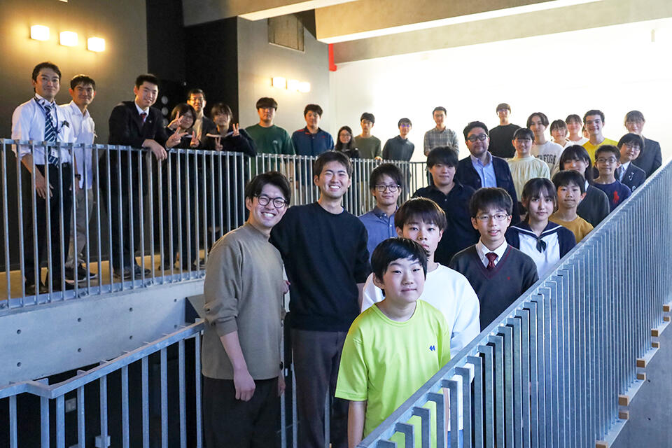 参加者と川村研究室の学生たち(撮影:広報課 広報・渉外担当 長尾美歩)