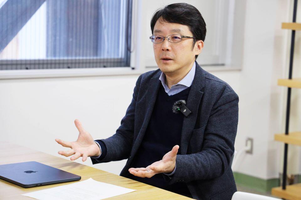 人間知×脳×AI研究教育センター長を務める田口茂教授