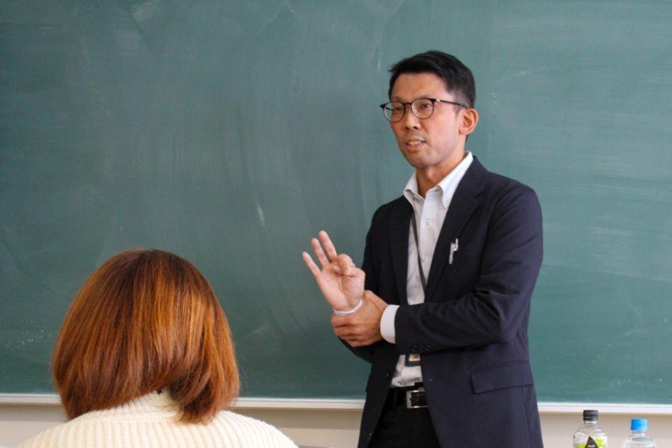 技術の大切さや面白さを話す武井技術専門員（提供：CoSMOS）