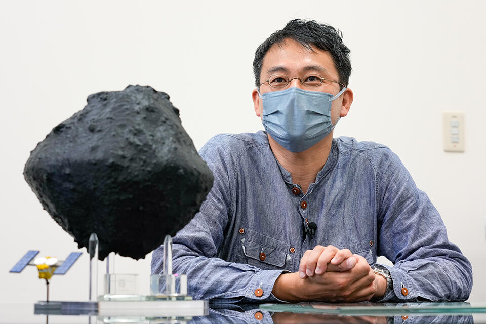 「はやぶさ2」プロジェクト初期分析チーム全体の統括を務める東京大学 橘教授